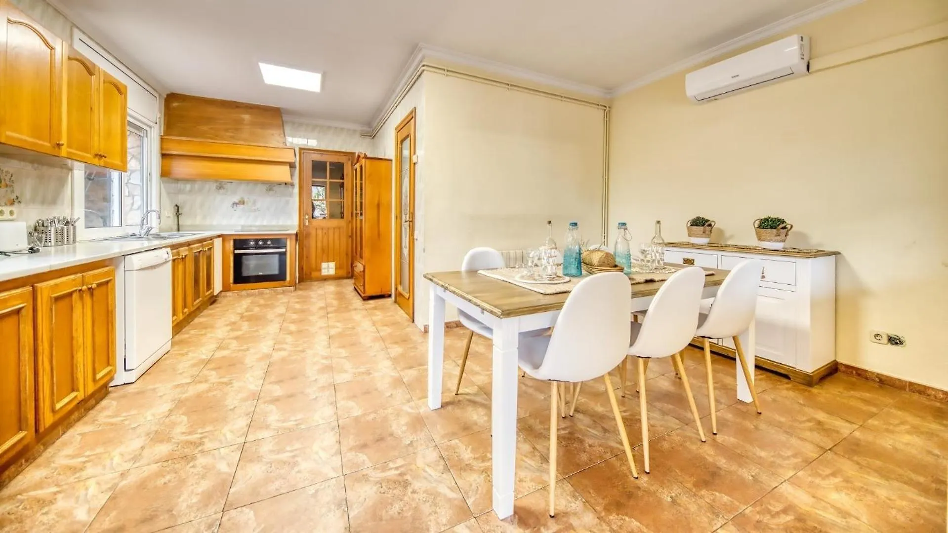 Costacabana - Villa Dolce Vita location